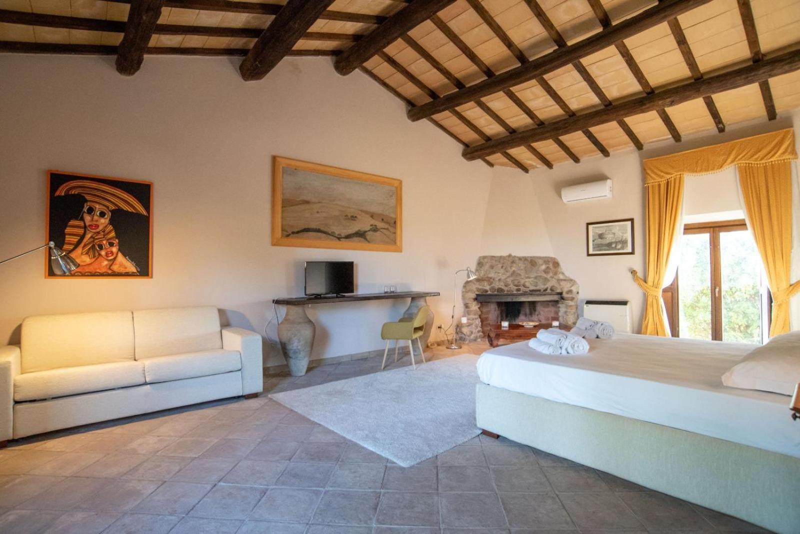 Agriturismo Cerrosughero Canino Extérieur photo