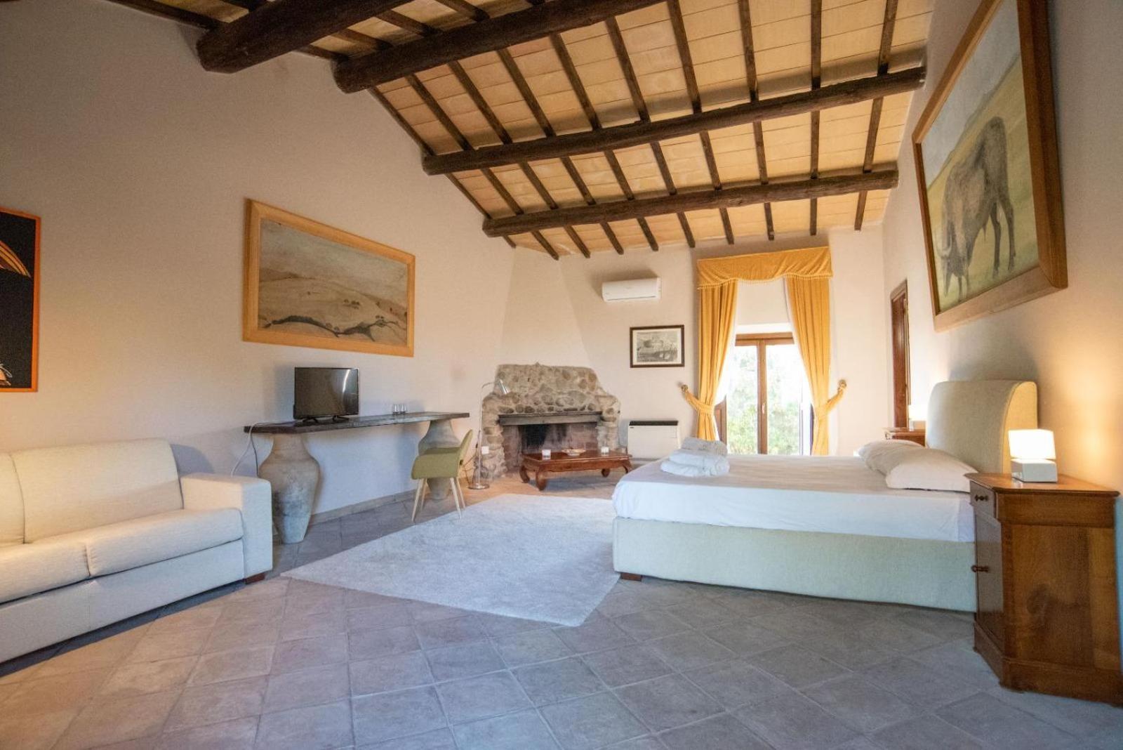 Agriturismo Cerrosughero Canino Extérieur photo